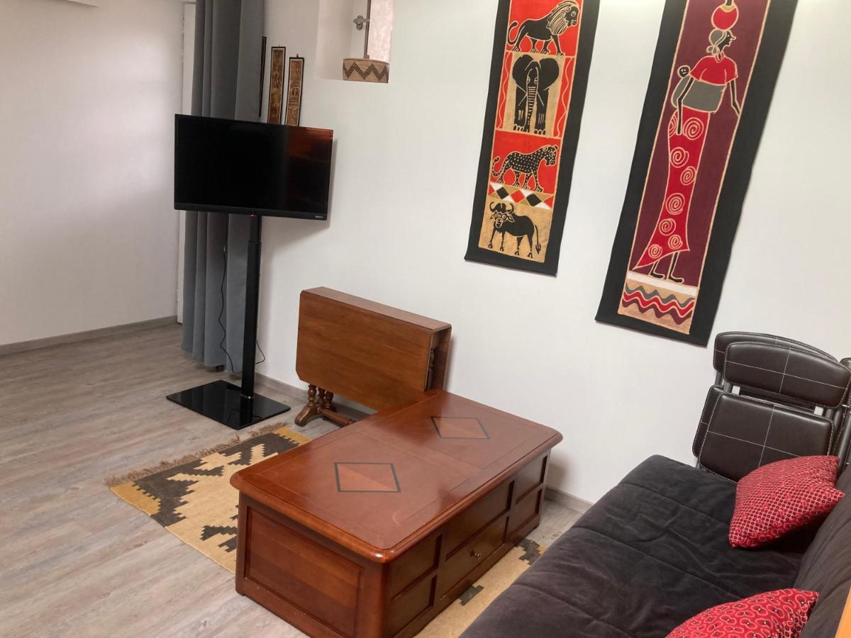 Chambre D'Hotes Les Roches Corme-Royal 外观 照片