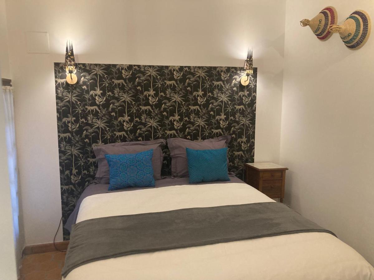 Chambre D'Hotes Les Roches Corme-Royal 外观 照片