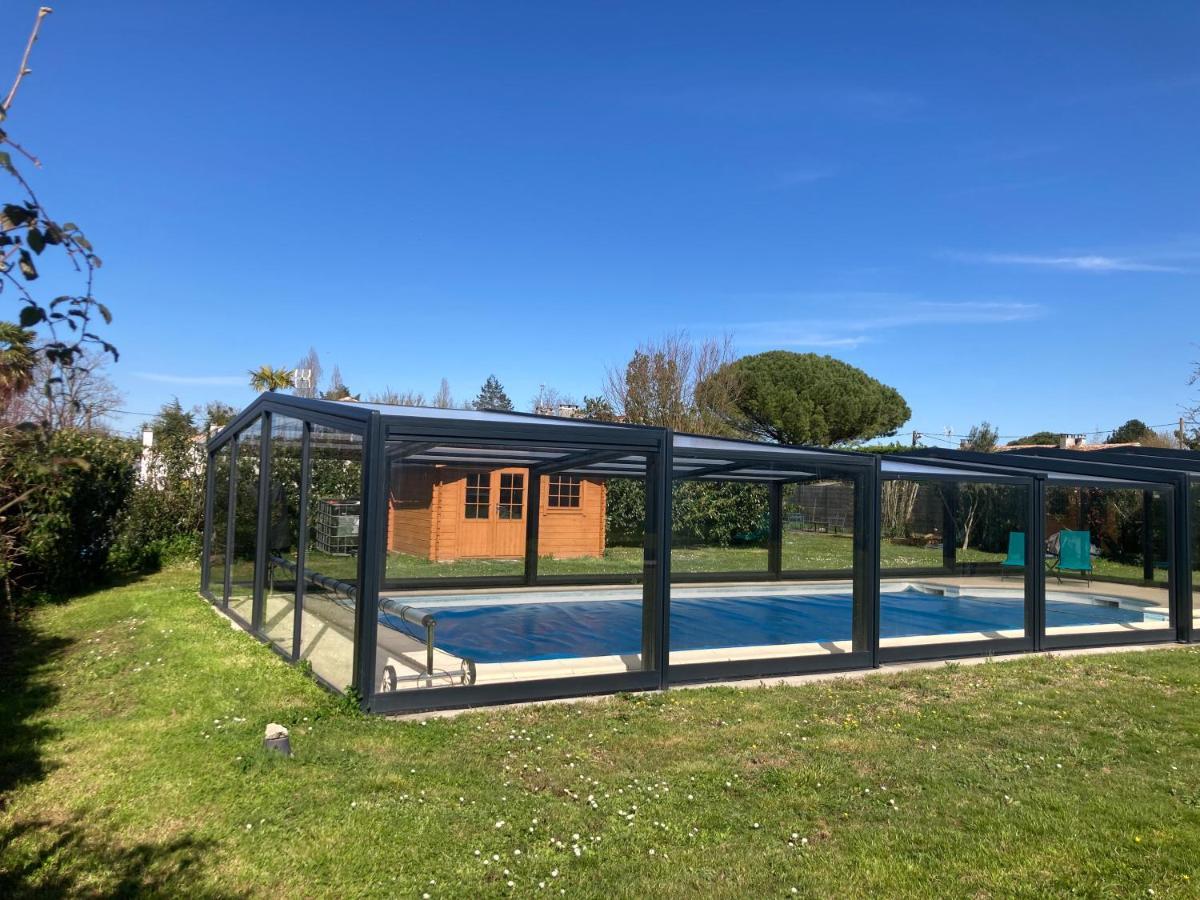 Chambre D'Hotes Les Roches Corme-Royal 外观 照片