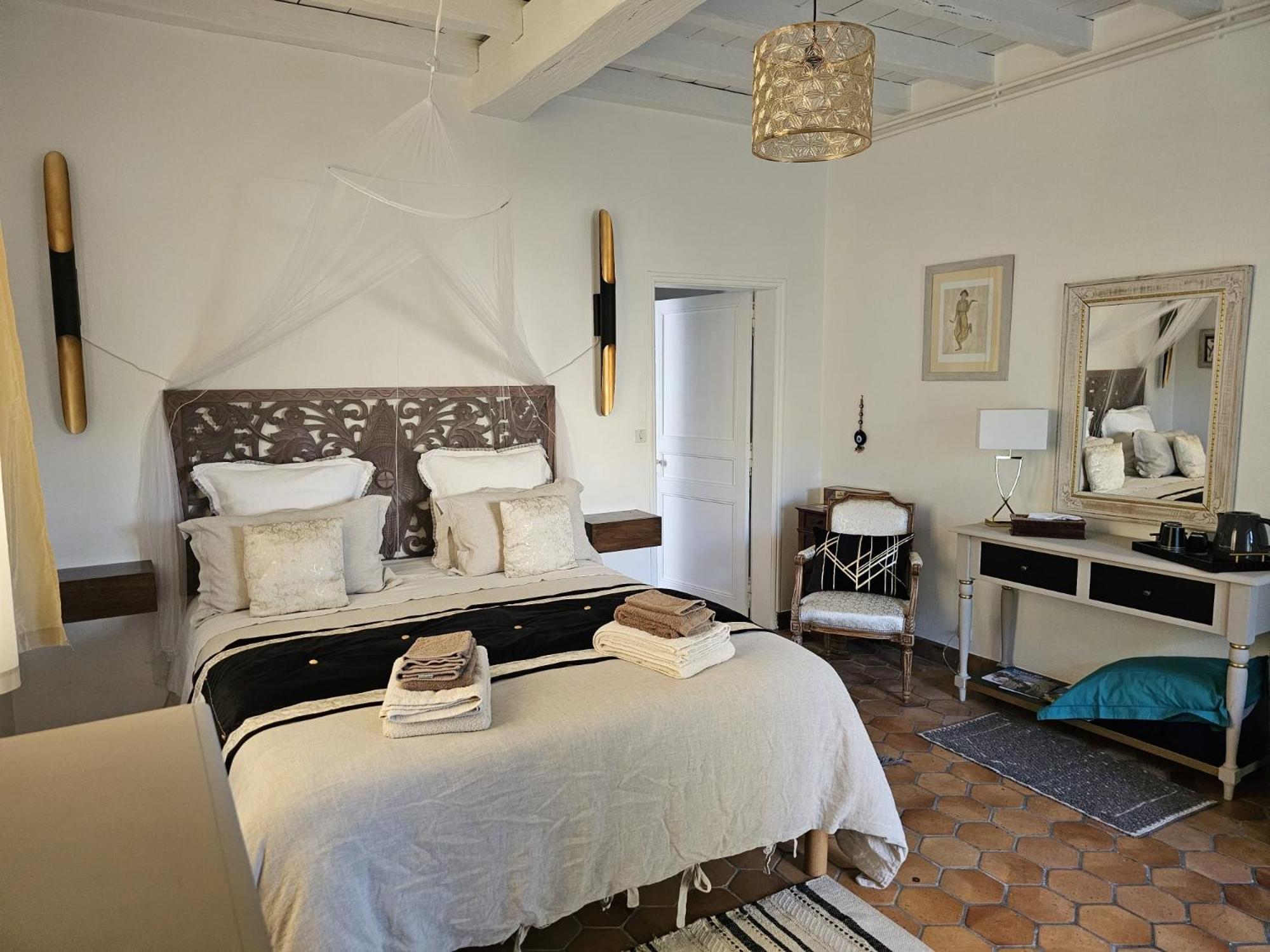 Chambre D'Hotes Les Roches Corme-Royal 外观 照片